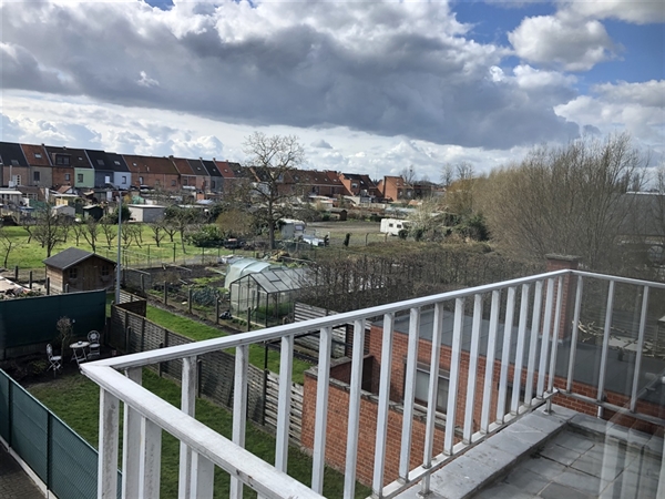 Ruim dakappartement te huur in Sint-Niklaas