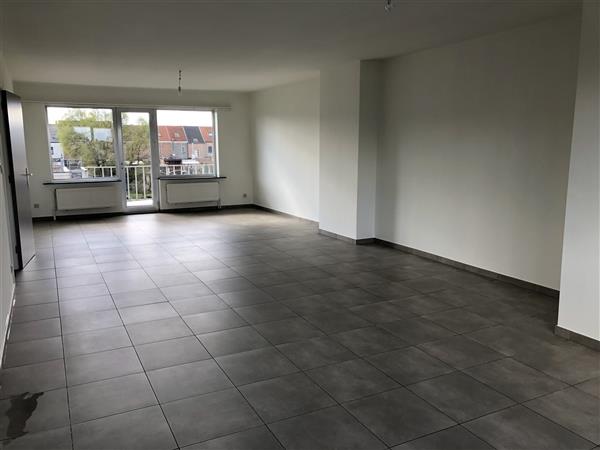 Ruim dakappartement te huur in Sint-Niklaas