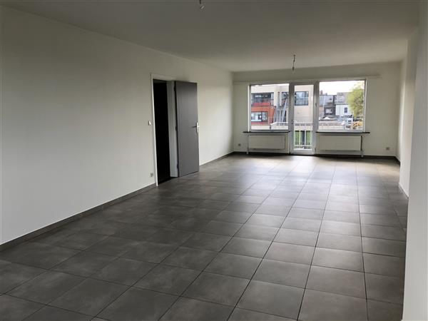 Ruim dakappartement te huur in Sint-Niklaas