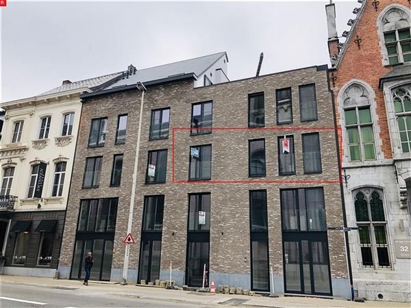 Mooi nieuwbouwappartement op toplocatie te huur in Sint-Niklaas, aan de Grote Markt