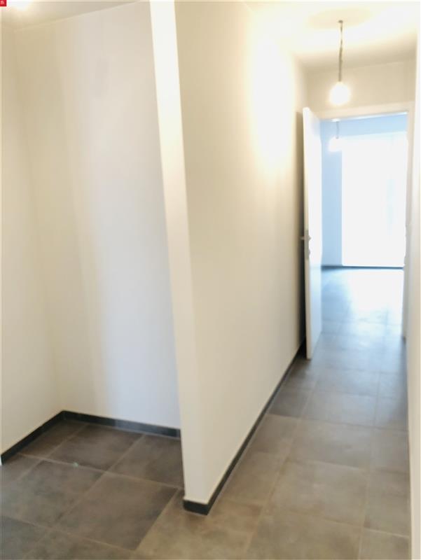 Mooi nieuwbouwappartement op toplocatie te huur in Sint-Niklaas, aan de Grote Markt