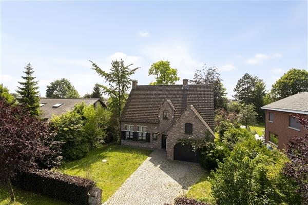 Vrijstaande woning in groene omgeving, vlakbij centrum De Pinte