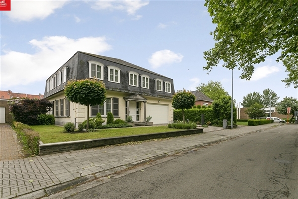 Zeer ruime villa met praktijkruimtes centrum Sint Niklaas
