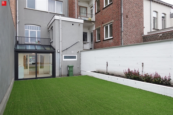 Vernieuwd gelijkvloers appartement te huur in Gent