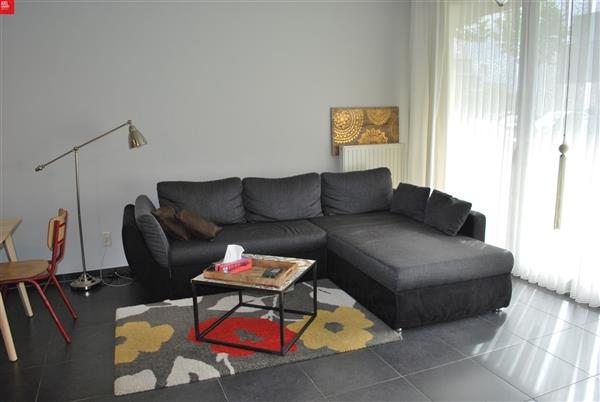 Gelijkvloers appartement met zuidgerichte tuin te huur in Temse