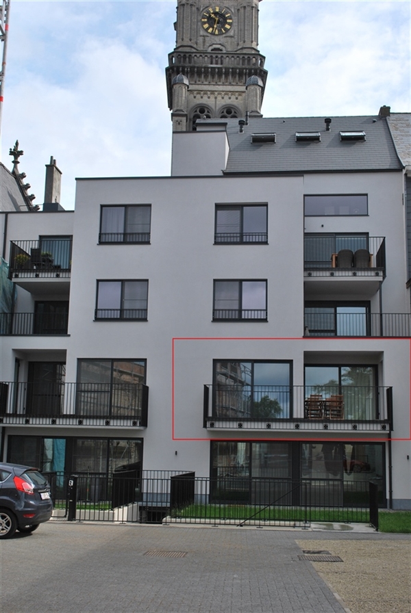 Mooi nieuwbouwappartement op toplocatie te huur in Sint-Niklaas, aan de Grote Markt
