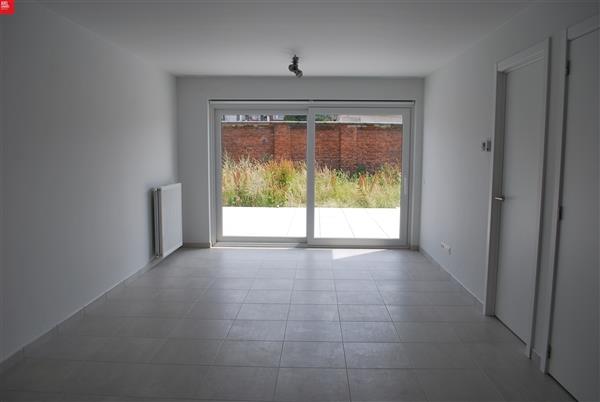 Modern gelijkvloers nieuwbouwappartement met groot zonneterras te huur in Sint-Niklaas