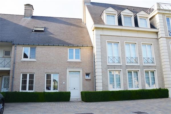 Mooie woning met 3 slpk te huur in Laarne