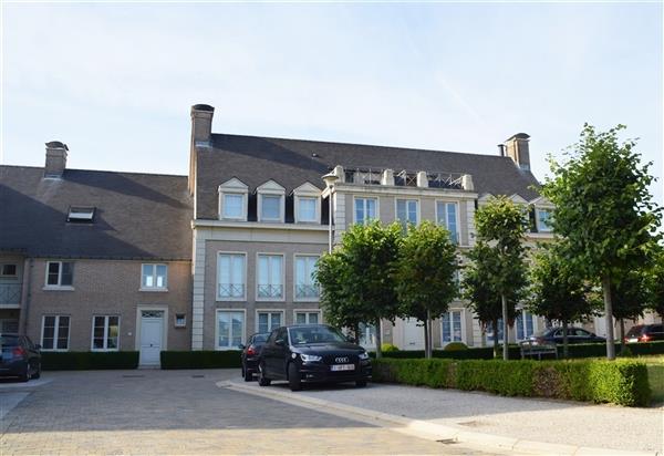 Mooie woning met 3 slpk te huur in Laarne