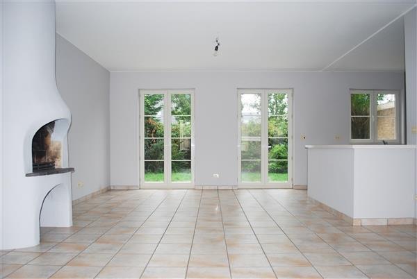 Mooie woning met 3 slpk te huur in Laarne