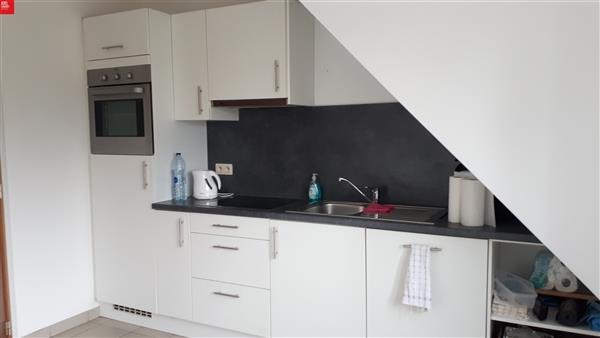 Tof dakappartement nabij Waasland shoppingcenter met 2 slaapkamers te huur te Sint-Niklaas