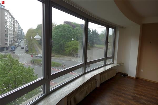 Ruim 2 slaapkamer appartement te huur in Gent