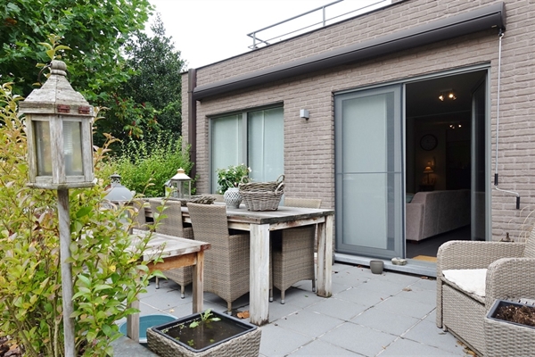 Gelijkvloers appartement met terras te huur in Zingem