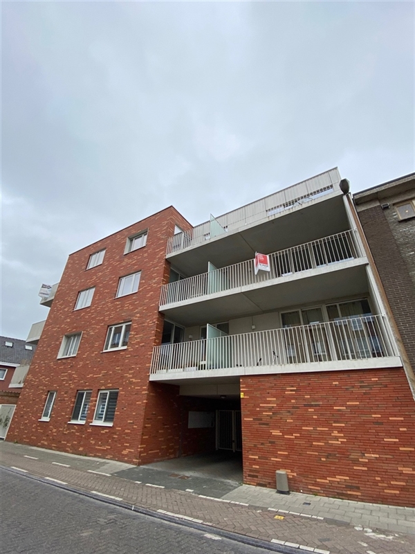 Ruim appartement met autostaanplaats te huur in Sint-Niklaas nabij centrum