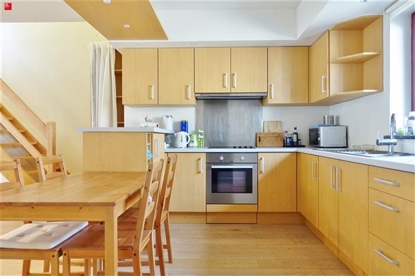 Goed gelegen duplex appartement te huur in centrum Gent