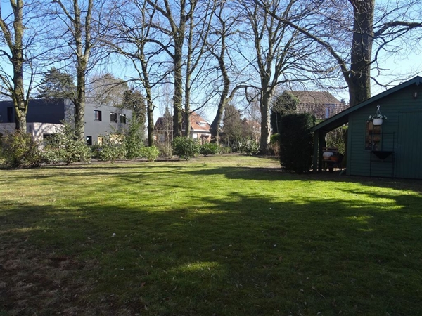 Vrijstaande woning met tuin te huur in oostakker