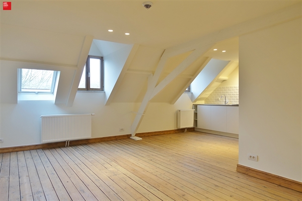 Nieuw dakappartement te huur aan station Gent