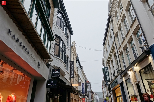 Luxueus afgewerkt duplex appartement te huur in centrum Gent
