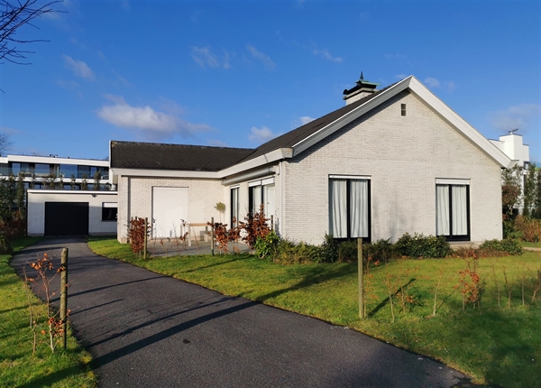 Woning met 2 slpk, tuin en garage te huur in Destelbergen