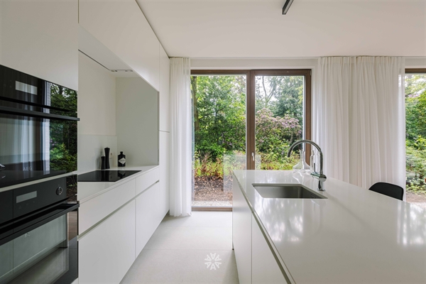 Luxe villa-appartement in groene omgeving