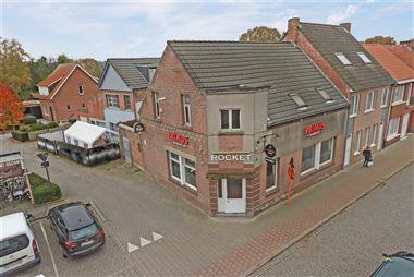 Gelijkvloerse handelsruimte met woonst, gelegen op een perceel van ca. 130m² in het centrum van Essen-Wildert!
Dit pand is momenteel ingericht als ...