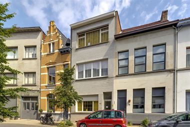 Zeer leuk en meteen instapklaar 1-slaapkamer appartement gelegen in een rustige straat vlakbij Park Spoor Noord. Gesitueerd in een kleinschalig gebouw...
