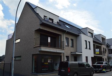 NIEUWBOUW DAKAPPARTEMENT MET 1 SLAAPKAMER, ZEER RUIM TERRAS, CARPORT EN SCHITTERENDE LIGGING
Rustig gelegen nieuwbouw-appartement vlakbij het water...
