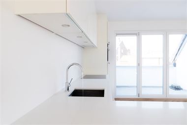 Prachtig en zeer luxueus duplex dakappartement met 2 slaapkamers op de 3de en 4de verdieping in een klein gebouw op het Zuid met slechts 4 appartement...
