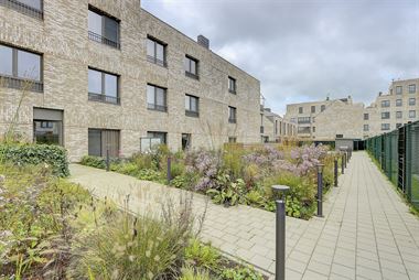 Gelijkvloers appartement met 1 slaapkamer en terras nabij centrum Wilrijk.
Het appartement is gelegen in het nieuwbouwproject Neerland (2017) aan d...