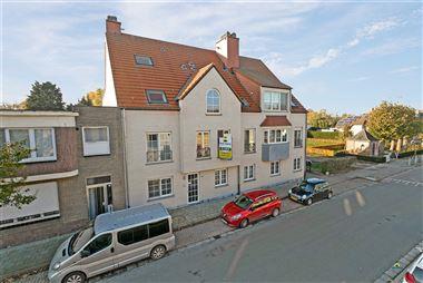 Perfect afgewerkt en instapklaar appartement te Essen-centrum! Dit appartement is ingericht met 2 slaapkamers, een gezellige leefruimte met open inger...
