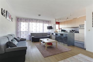 Een meteen instapklaar en zonnig appartement met 2 slaapkamers en een prachtig panoramisch uitzicht. Ideaal gelegen op de grens Borgerhout-Deurne. Op ...