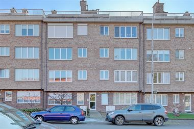 Appartement te koop met 2 slaapkamers, ruim terras en kelder.
Zeer gunstig EPC kengetal van 95 kWh/m² jaar.
Garagebox mogelijk aan te kopen mits m...