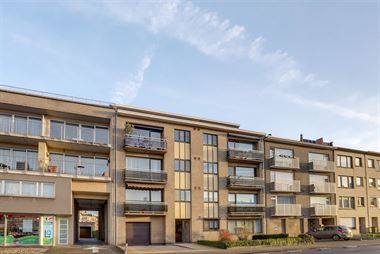 Te koop - Deurne - Jan Welterslaan 31 - ruim appartement op 2de verdieping (met lift) in een recenter gebouw °1991 met 2 slaapkamers alsook berging o...