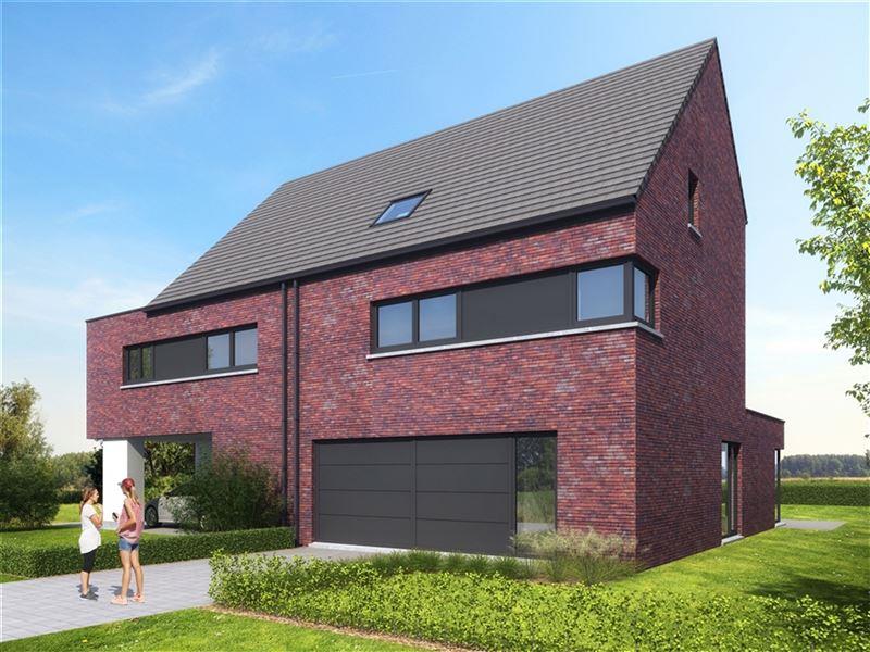 Halfopen Bijna-Energie-Neutrale nieuwbouwwoning