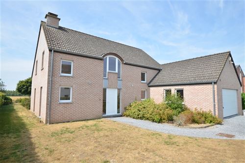 Villa a louer à NANINNE (5101)